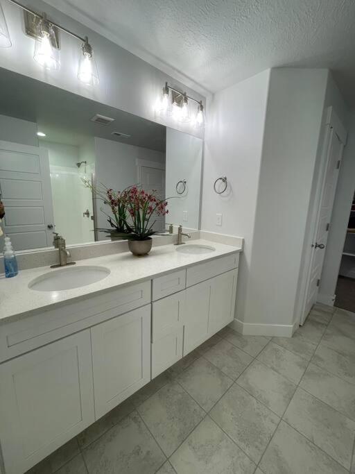 Brand New 3-Beds Stylish Entire House At Lehiヴィラ エクステリア 写真
